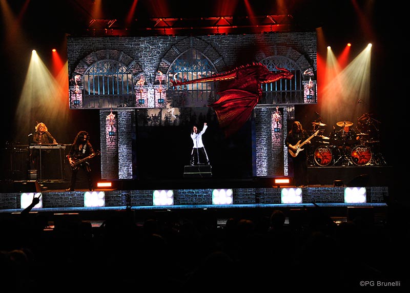 Dio returns Hologram Tour 2019