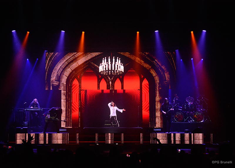 Dio returns Hologram Tour 2019
