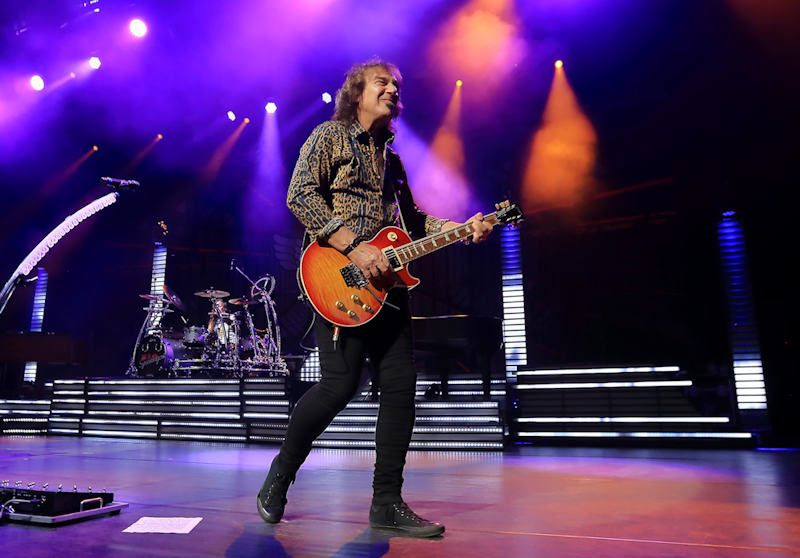 REO, STYX, LOVERBOY "Live and Unzoomed" Package Tour across America 2022