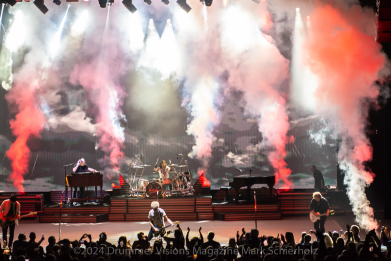REO at The Venetion Las Vegas - Smoke